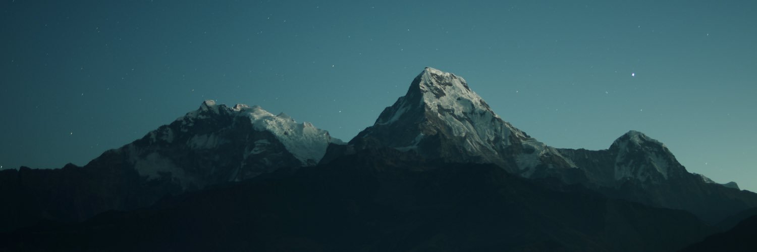 comeheral's profile banner image