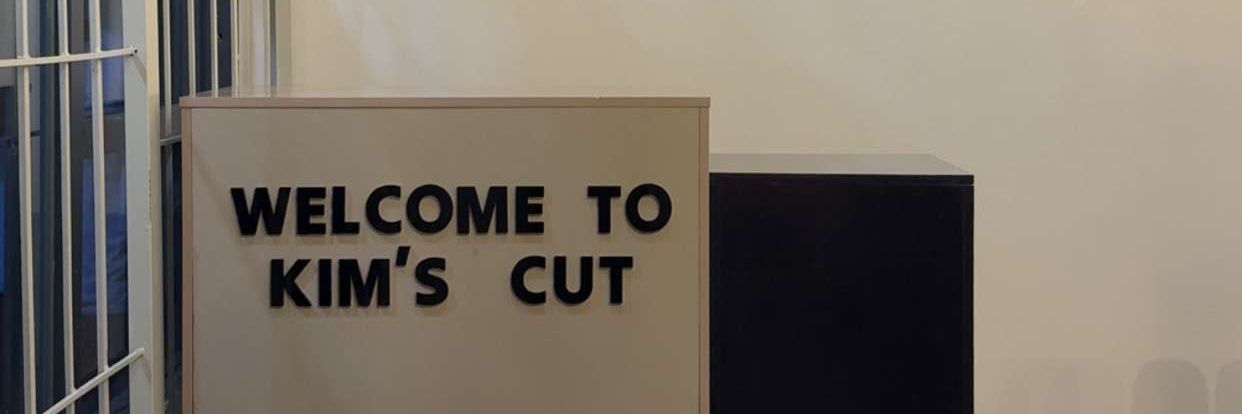 KIM'S CUT banner