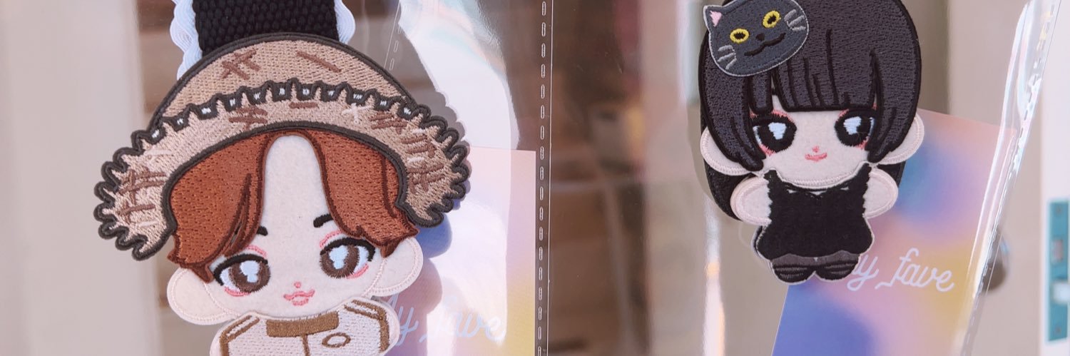 Emily 𝝑𝝔 banner