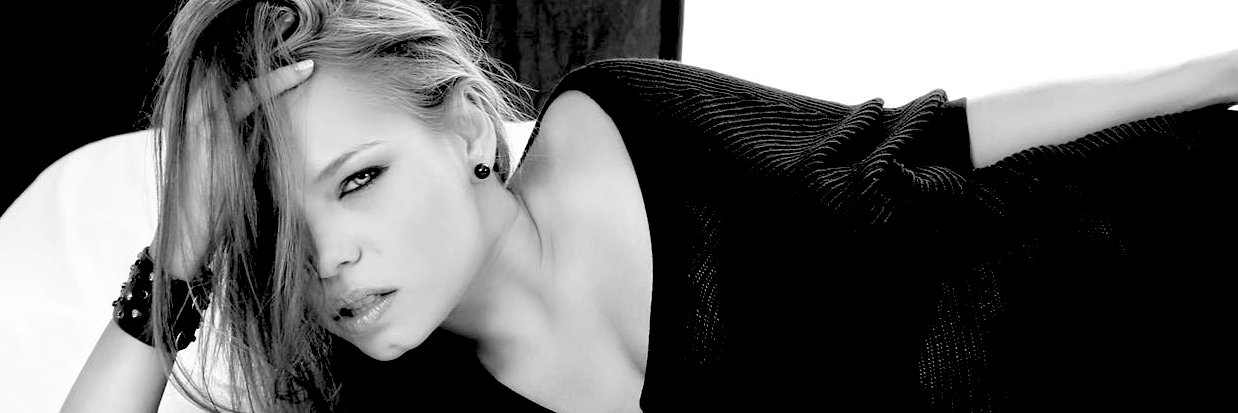 TheRealKariK's profile banner image