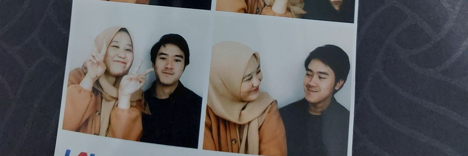 sunflowerr_16's profile banner image