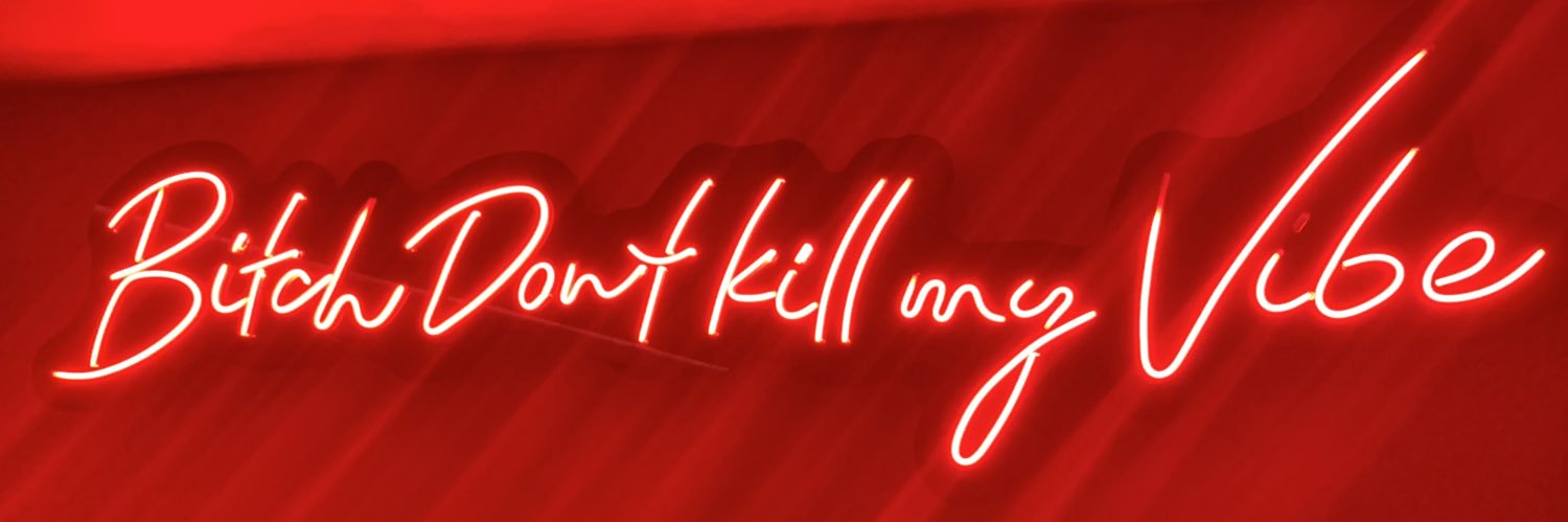 Ariana_VelC's profile banner image