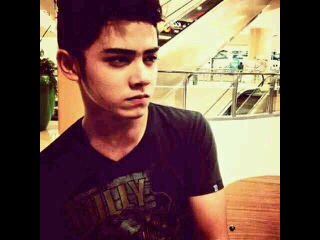 Aliando Syarief banner