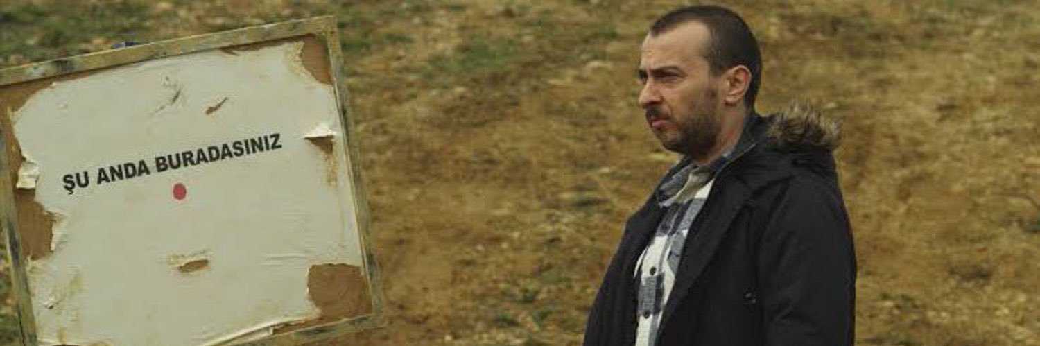 sincapvari's profile banner image