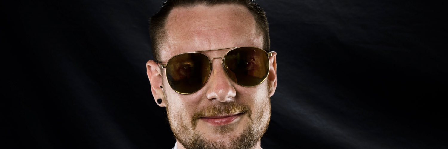 Stephen D Simmons banner