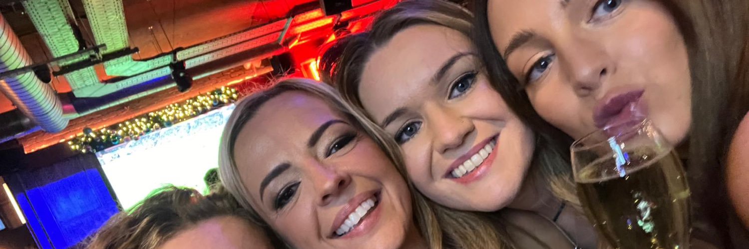 Izzythomasx's profile banner image