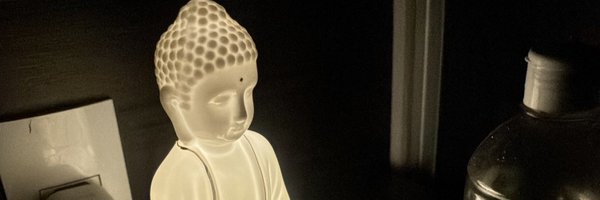 HeleCastro25 Profile Banner