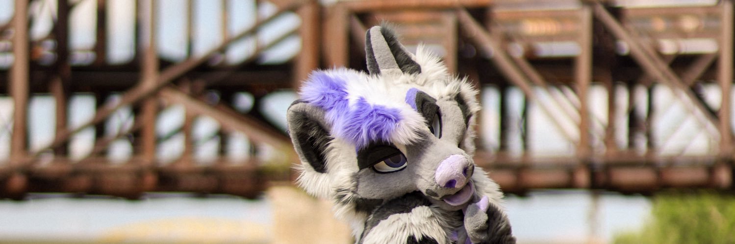 midnightbutdark's profile banner image