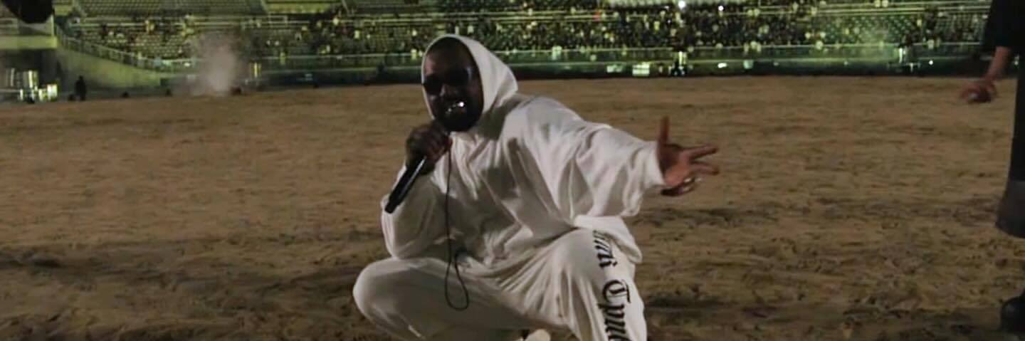 tudorrr🇷🇴❤️💙(road to 200 followers💔) banner