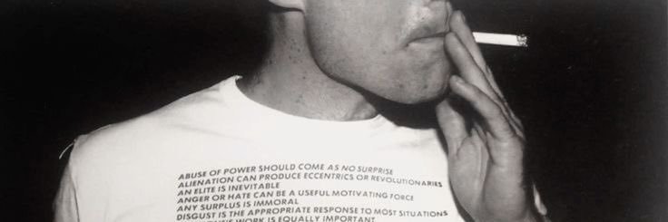 G banner