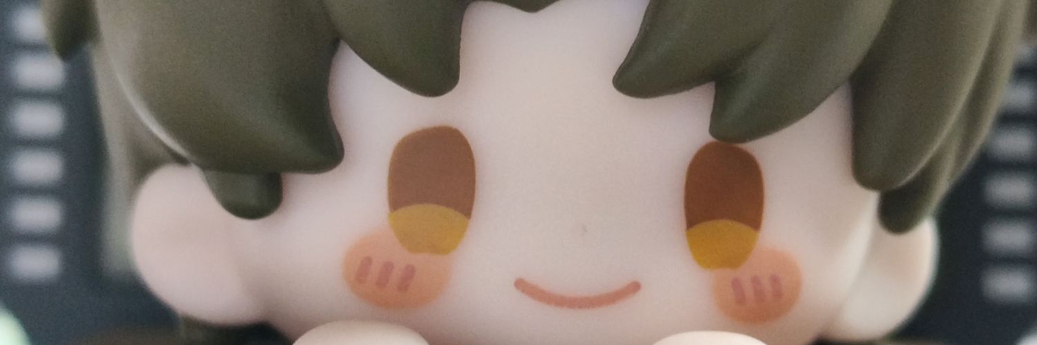 momofali's profile banner image