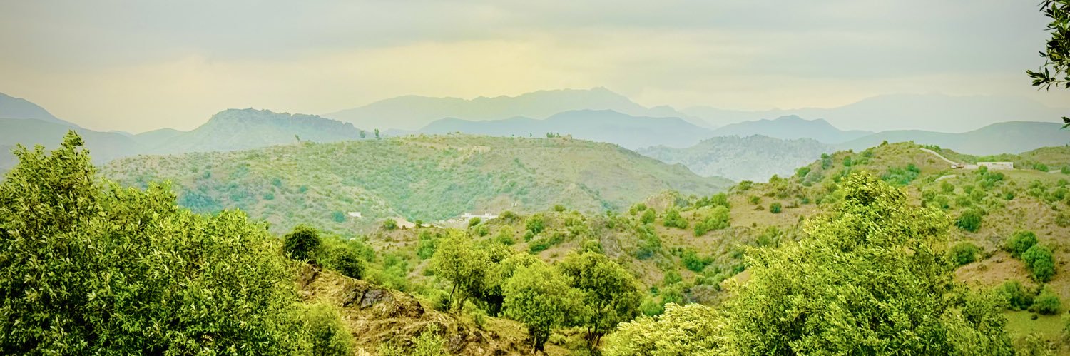 ملاګرنیټ banner