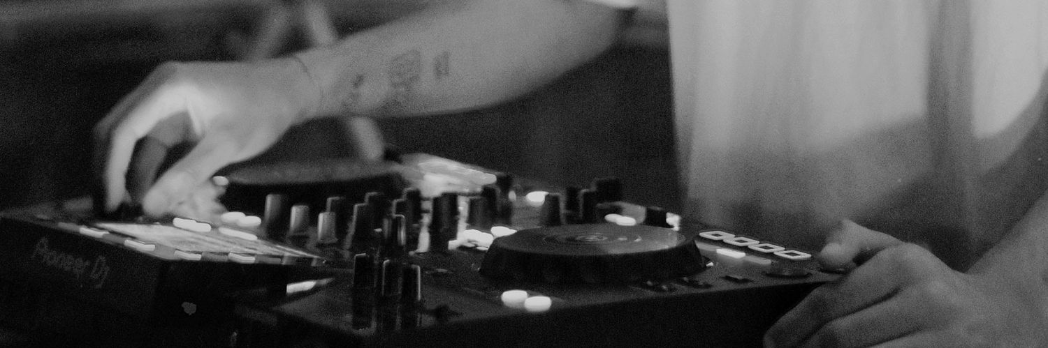lukas⋆ banner