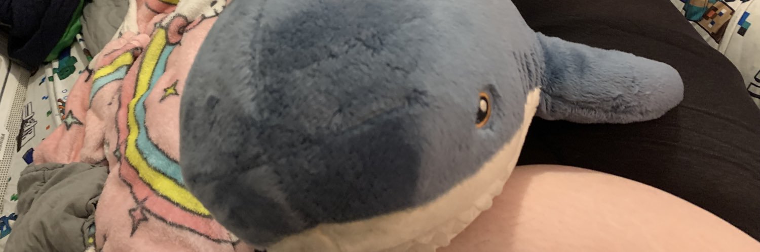ewgloomy's profile banner image