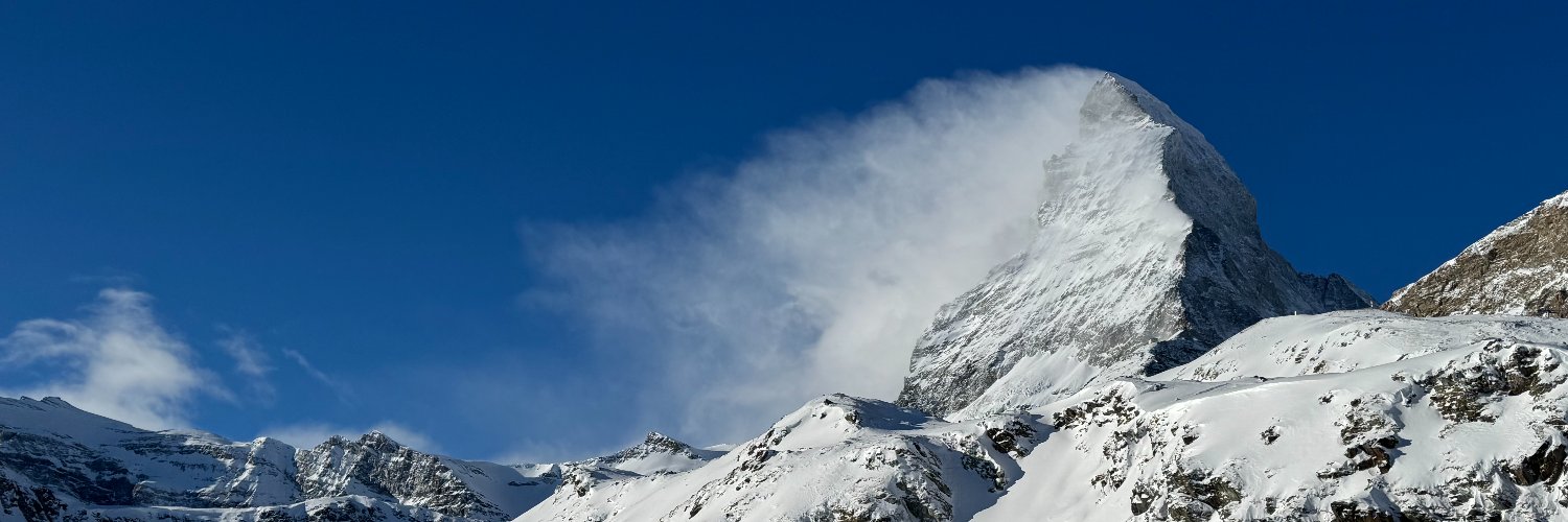 YUE banner