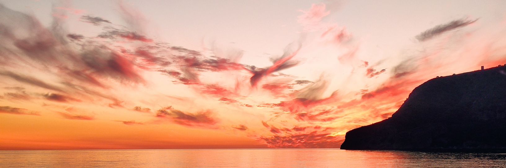 Álvaro López banner