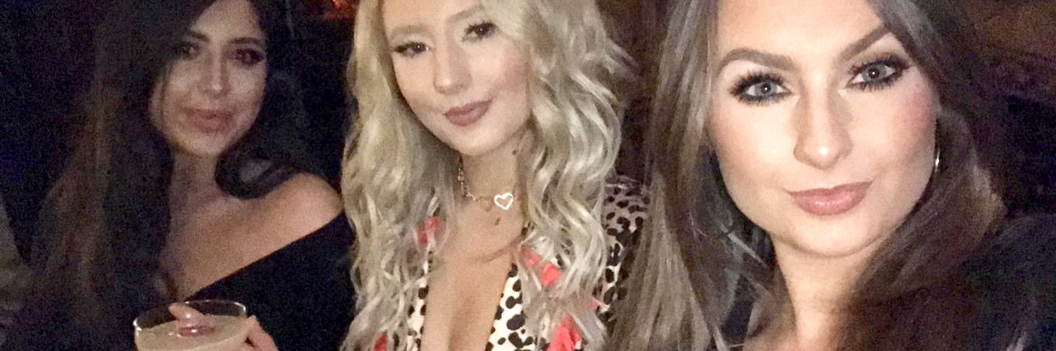 Lauraaa_W's profile banner image