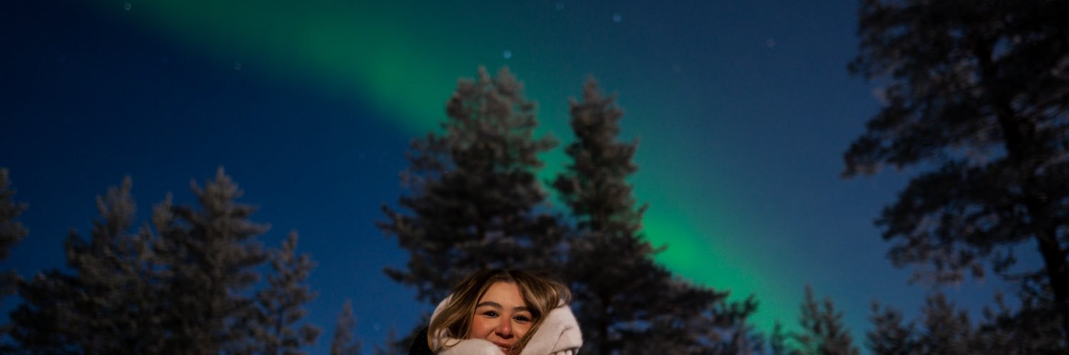 aleeesaenz's profile banner image