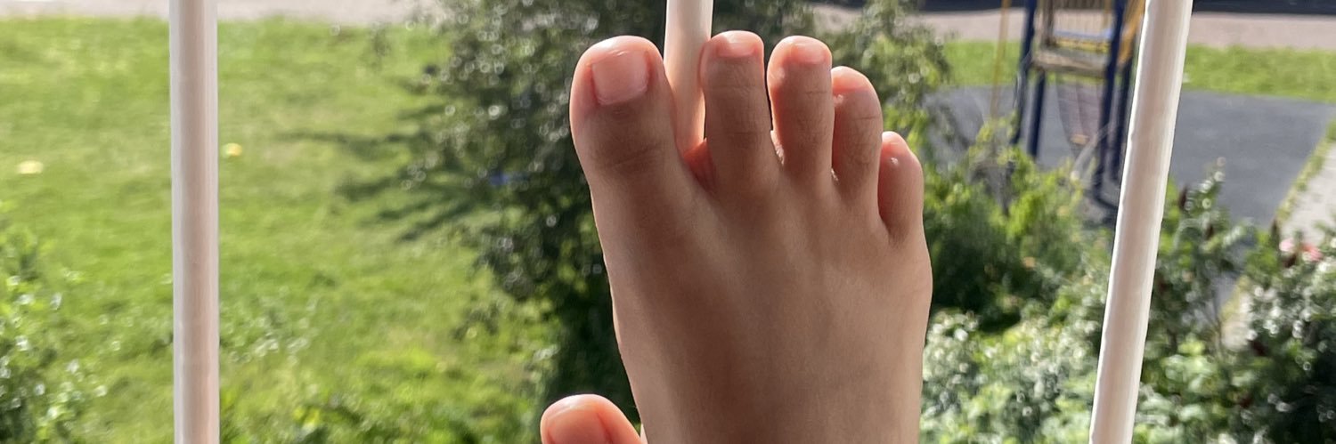 feetiligo's profile banner image