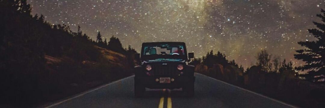 Héctor Salinas banner