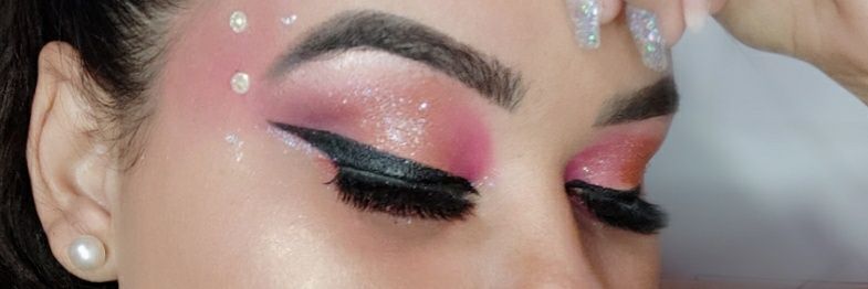 Ariiana_R's profile banner image
