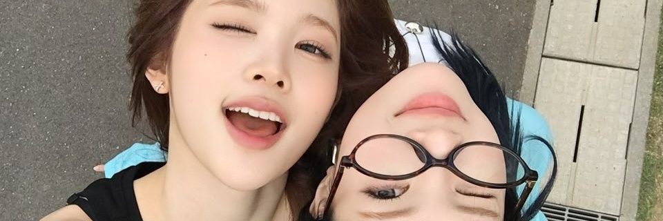 sunmoonn_9's profile banner image