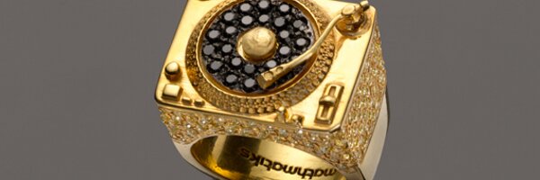 RaviePermana Profile Banner