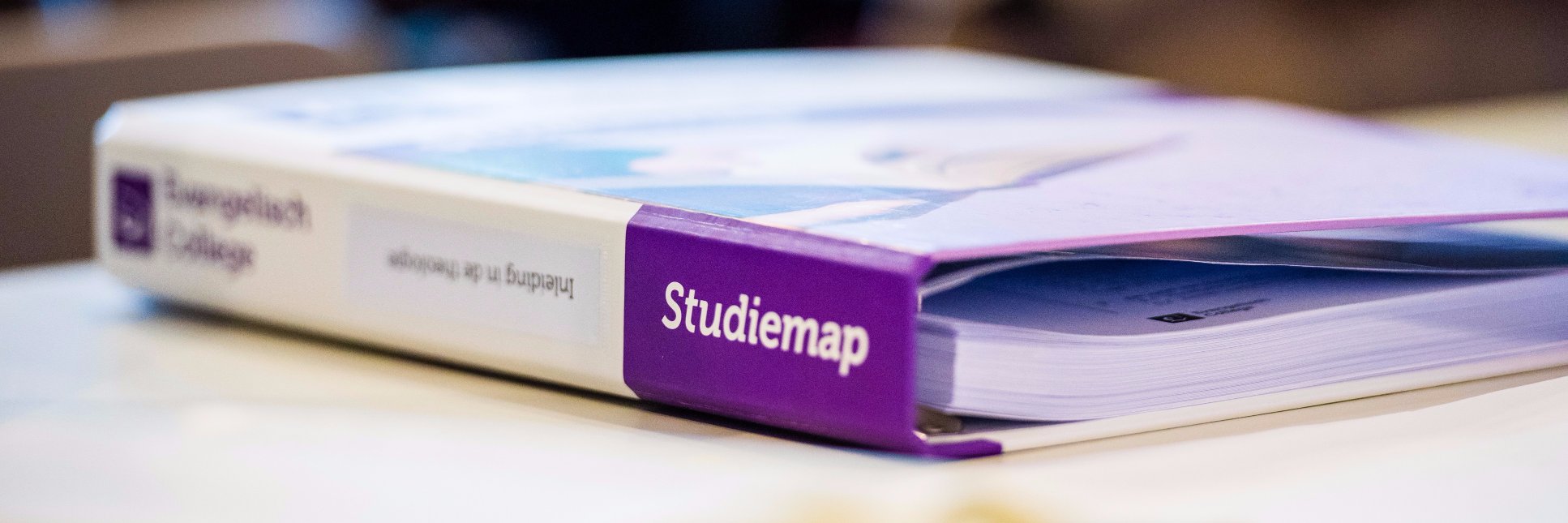 Evangelisch College banner