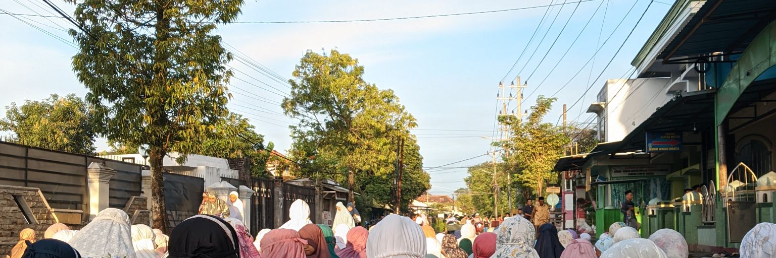 Ini zizeee banner
