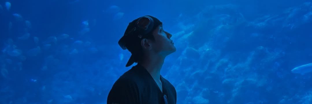 heloorose's profile banner image