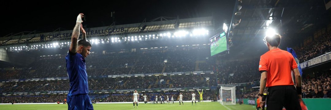 enzzolov's profile banner image