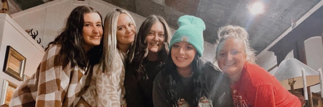 allyplunk0's profile banner image