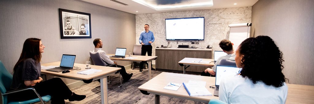 Wise Owl Training banner