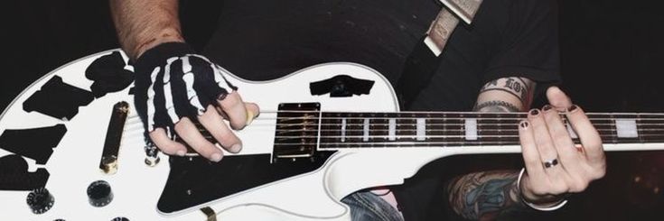 ★𝐊𝐀𝐘𝐃𝐄𝐍★'s banner