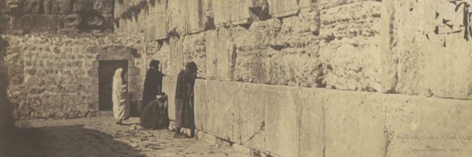 Peruvnik Martyrs brigade banner