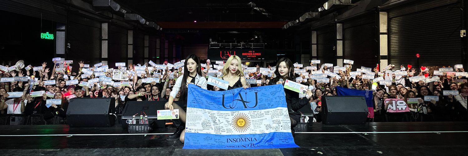 Desireé 🇦🇷 Va a ver BTS 💜 banner