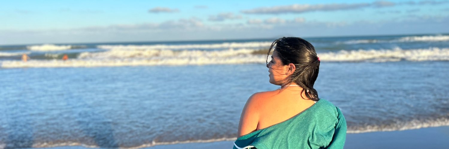 VickiHeredia's profile banner image