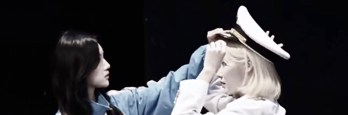 juunellee's profile banner image