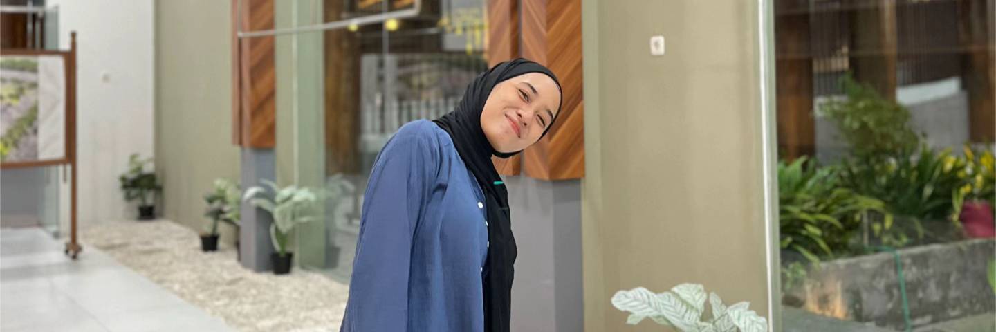 Aarviani22's profile banner image
