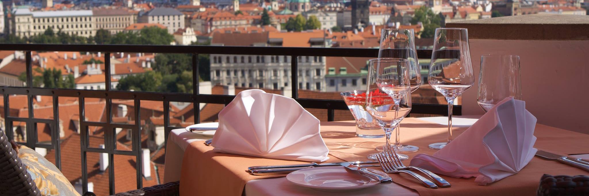 RestaurantesINF's profile banner image