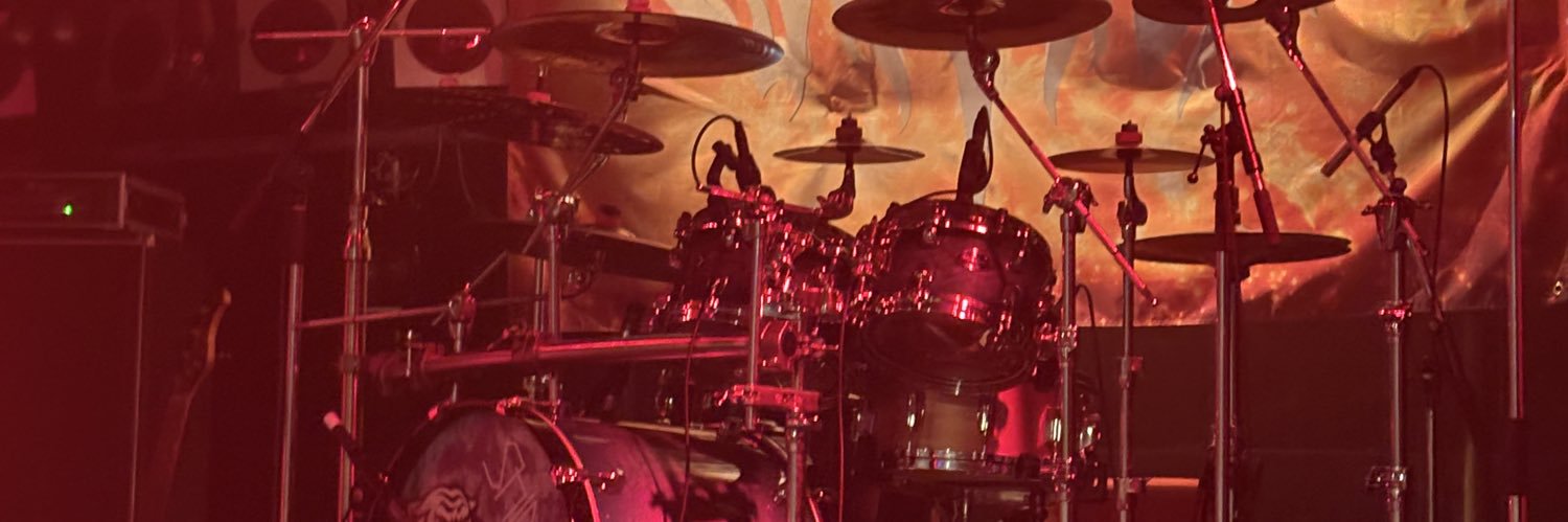 r_trache's profile banner image