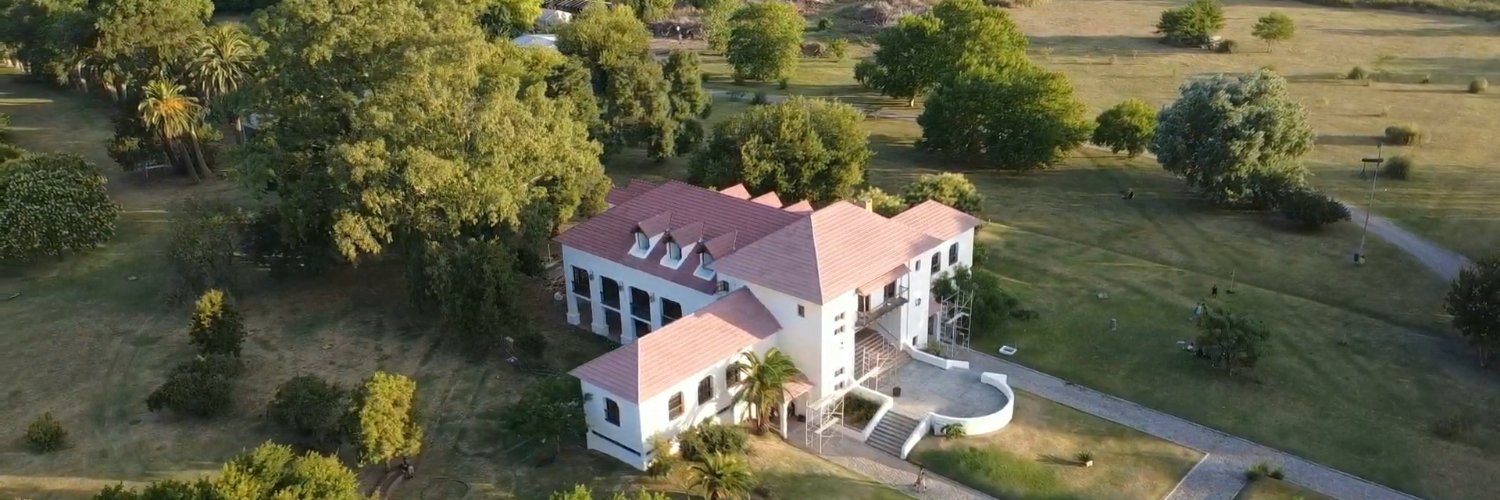 Alberto Alexander banner