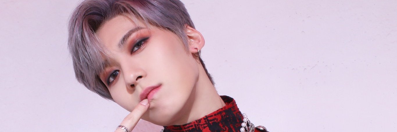 ViolaRose92's profile banner image