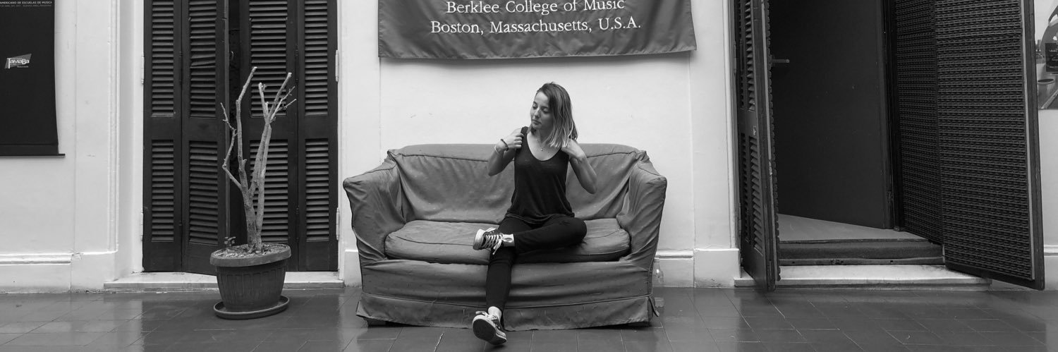 _HelenRodriguez's profile banner image