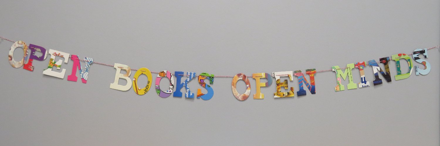 LibrarianVicky's profile banner image