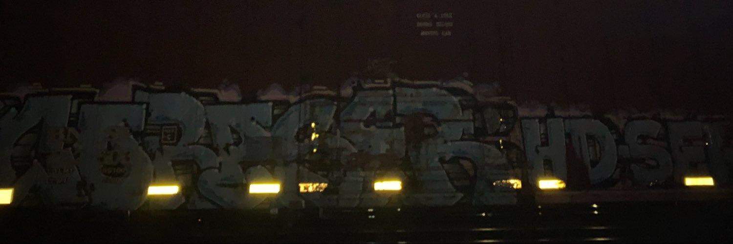 mcl0v3nnn's profile banner image