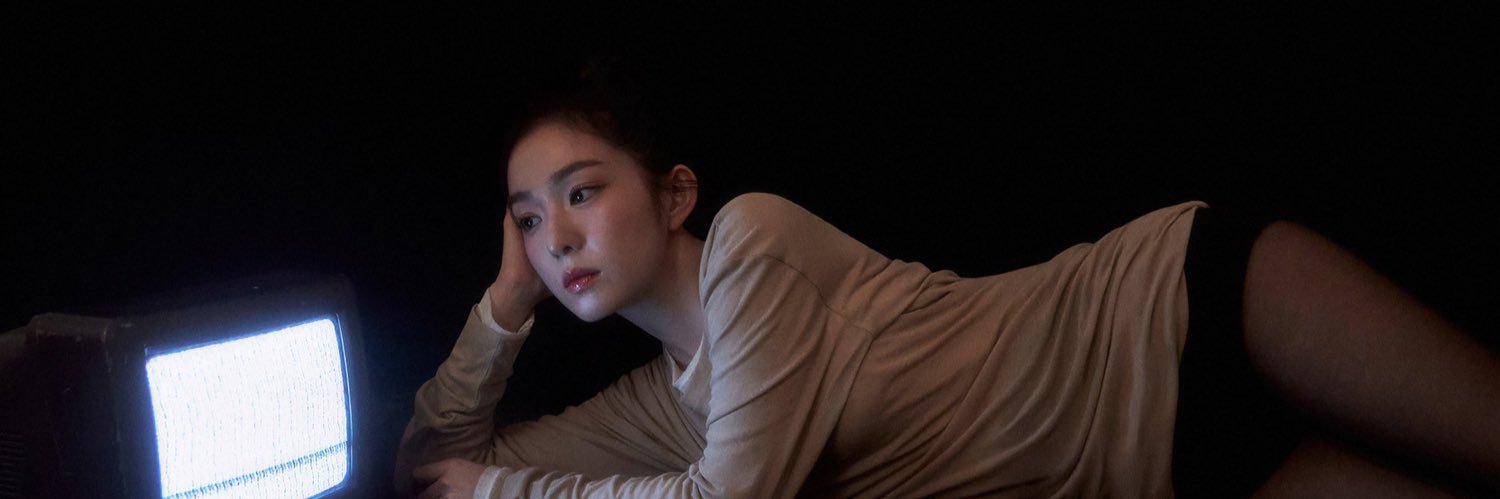 arielsmth's profile banner image