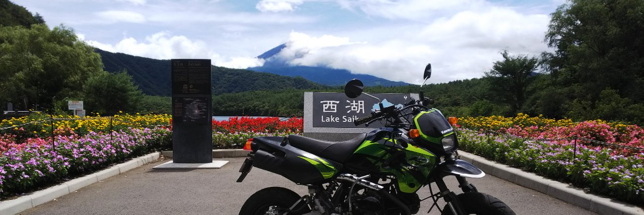 menigon's profile banner image