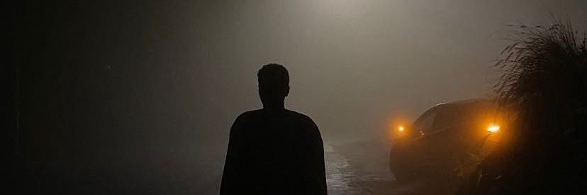 G banner