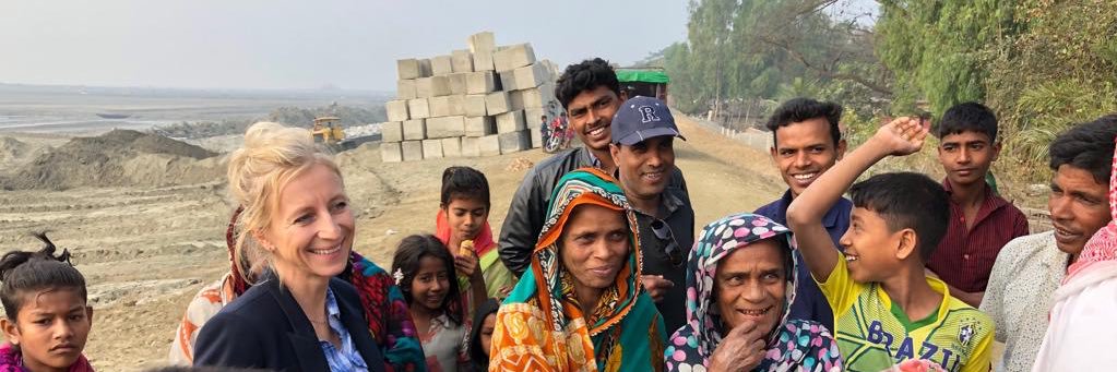 Alexandra Bilak banner